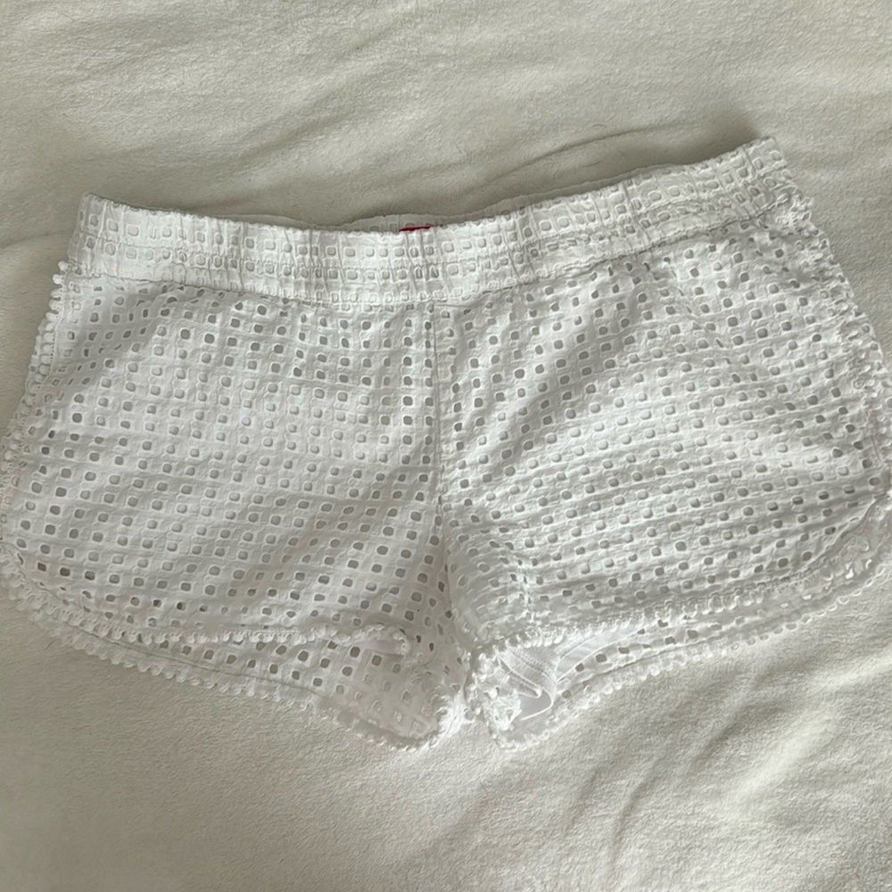 Eyelet shorts